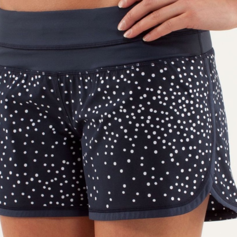 Women's Lululemon Groovy Navy Polka Dot Run Shorts